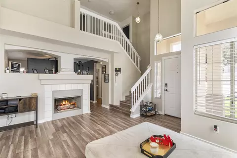 Living - 43655 Corte Cabral, Temecula, CA 92592 photo 2 of 8