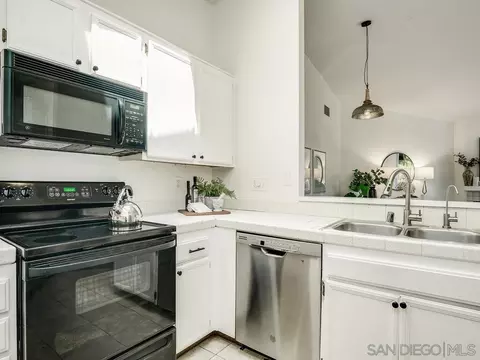 Kitchen - 7398 Park View Ct #134, Santee, CA 92071 photo 4 of 4