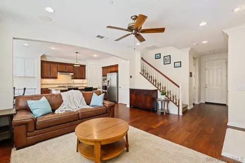 Living - 3807 Lake Park St, Fallbrook, CA 92028 photo 3 of 4