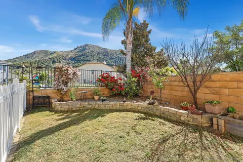 Exterior - 3807 Lake Park St, Fallbrook, CA 92028 photo 6 of 11