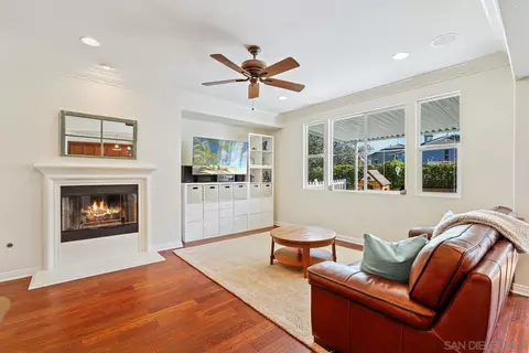 Living - 3807 Lake Park St, Fallbrook, CA 92028 photo 2 of 4