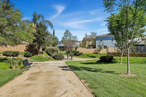 Exterior - 3807 Lake Park St, Fallbrook, CA 92028 photo 11 of 11
