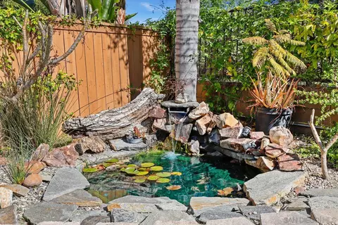 Exterior - 3807 Lake Park St, Fallbrook, CA 92028 photo 8 of 11