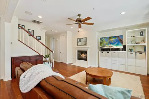 Living - 3807 Lake Park St, Fallbrook, CA 92028 photo 1 of 4