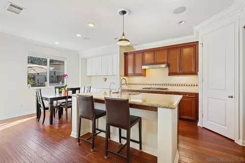 Kitchen - 3807 Lake Park St, Fallbrook, CA 92028 photo 3 of 4
