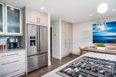 Kitchen - 127 W Jason St, Encinitas, CA 92024 photo 3 of 5