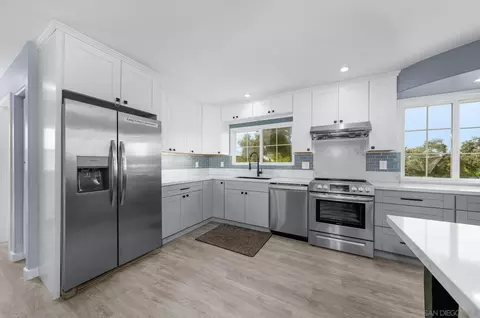 Kitchen - 3232 Monterey Crst, Jamul, CA 91935 photo 7 of 9