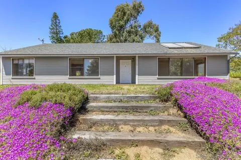 Exterior - 2005 Sunnycrest, Fallbrook, CA 92028 photo 2 of 8