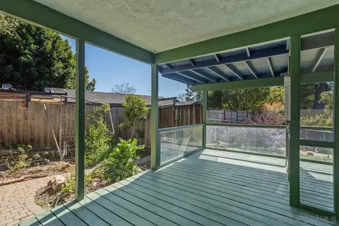 Exterior - 390 Vista Del Indio, Fallbrook, CA 92028 photo 10 of 19