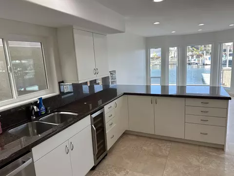 Kitchen - 36 Green Turtle Rd, Coronado, CA 92118 photo 2 of 5