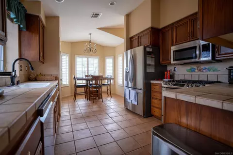 Kitchen - 2264 Larkspur Dr, Alpine, CA 91901 photo 1 of 2