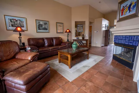 Living - 2264 Larkspur Dr, Alpine, CA 91901 photo 3 of 6