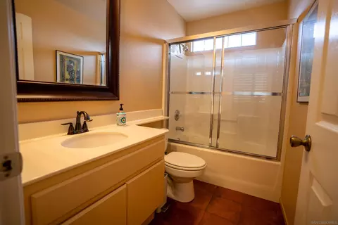 Bath - 2264 Larkspur Dr, Alpine, CA 91901 photo 1 of 3