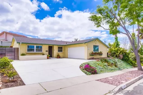 4781 Mount Saint Helens Dr, San Diego, CA 92117