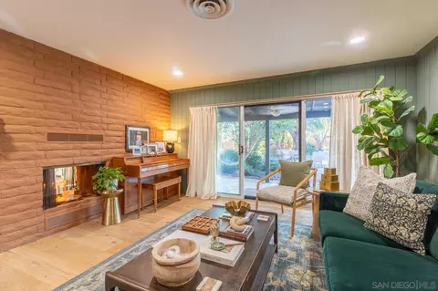 Living - 398 S Santa Rosa Ave, El Centro, CA 92243 photo 2 of 7