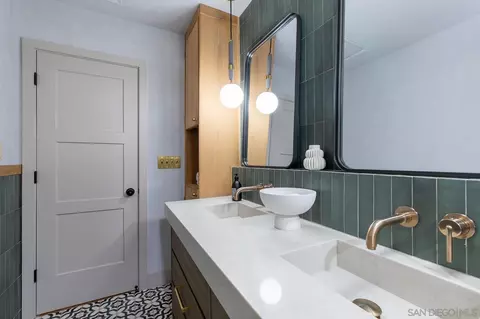 Bath - 398 S Santa Rosa Ave, El Centro, CA 92243 photo 4 of 11