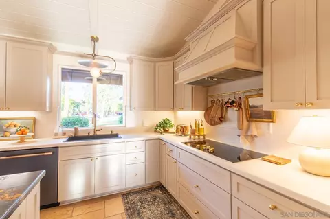 Kitchen - 398 S Santa Rosa Ave, El Centro, CA 92243 photo 5 of 5