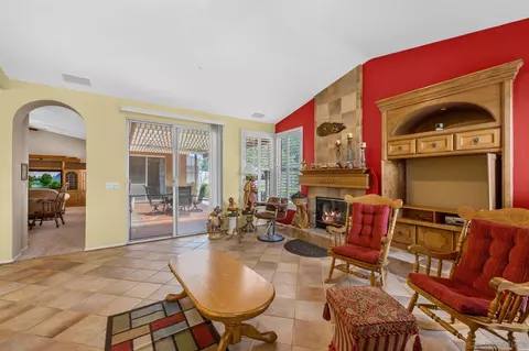 Living - 23630 Isla Del Rey, Ramona, CA 92065 photo 5 of 7