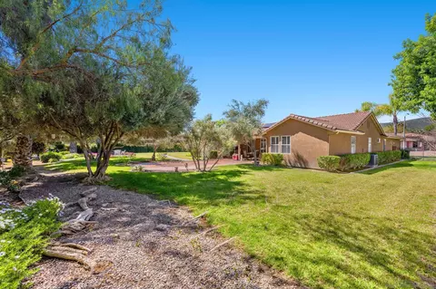 Exterior - 23630 Isla Del Rey, Ramona, CA 92065 photo 14 of 15