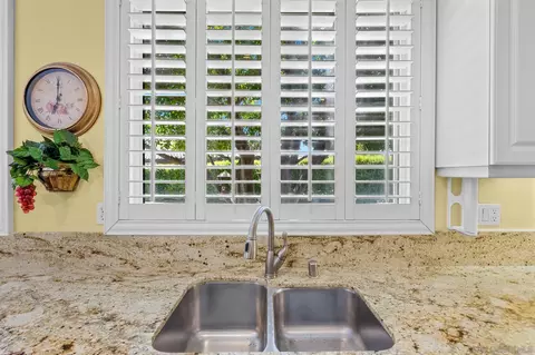 Kitchen - 23630 Isla Del Rey, Ramona, CA 92065 photo 3 of 3