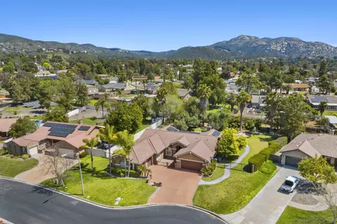 View/Area - 23630 Isla Del Rey, Ramona, CA 92065 photo 2 of 7