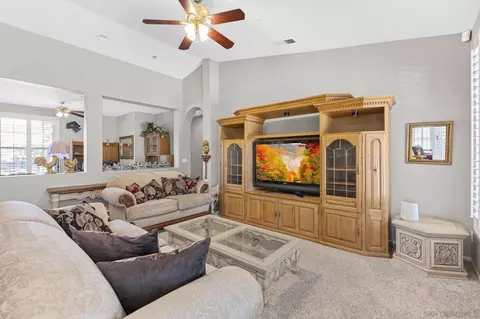 Living - 23630 Isla Del Rey, Ramona, CA 92065 photo 2 of 7
