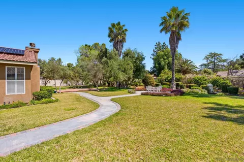 Exterior - 23630 Isla Del Rey, Ramona, CA 92065 photo 7 of 15