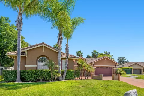 Exterior - 23630 Isla Del Rey, Ramona, CA 92065 photo 3 of 15