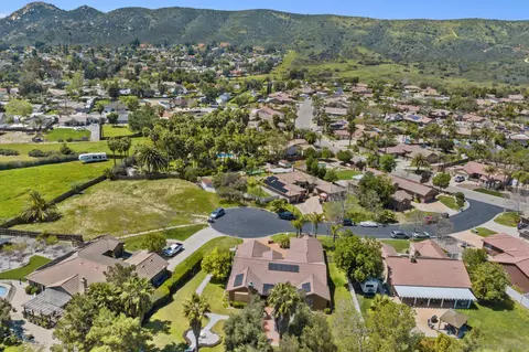View/Area - 23630 Isla Del Rey, Ramona, CA 92065 photo 5 of 7