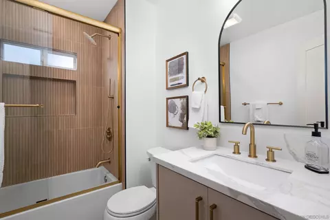 Bath - 3975 N Granada Ave, Spring Valley, CA 91977 photo 2 of 2