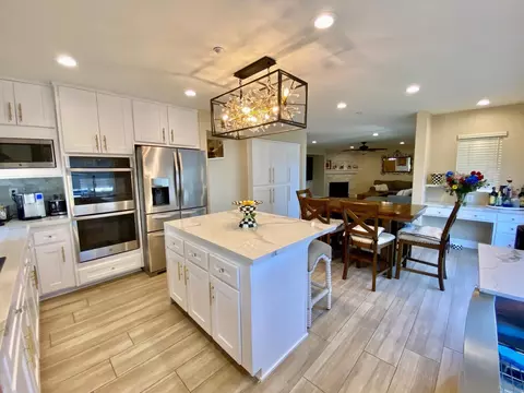 Kitchen - 2593 Fresh Waters Ct, Spring Valley, CA 91978 photo 3 of 4