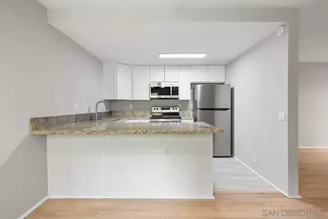 Kitchen - 2138 Oceanside Blvd, Oceanside, CA 92054 photo 5 of 5