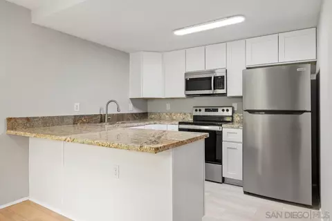 Kitchen - 2138 Oceanside Blvd, Oceanside, CA 92054 photo 2 of 5