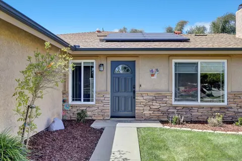 Exterior - 2518 Fieldcrest Pl, Escondido, CA 92027 photo 2 of 14