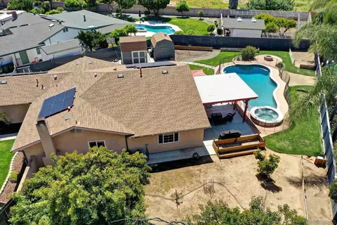 View/Area - 2518 Fieldcrest Pl, Escondido, CA 92027 photo 7 of 11