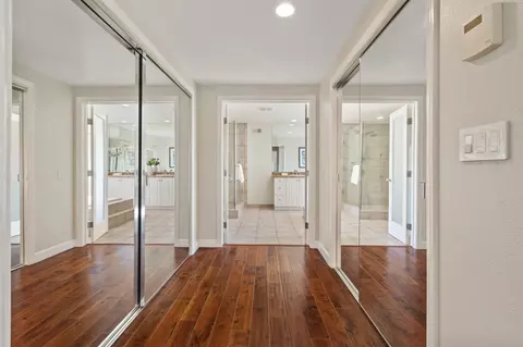 Entry Way - 8676 Cliffridge Ave, La Jolla, CA 92037 photo 2 of 2