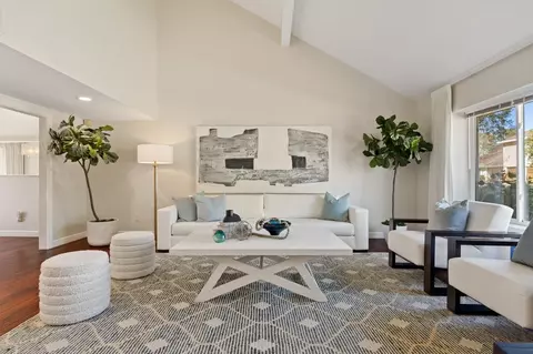 Living - 8676 Cliffridge Ave, La Jolla, CA 92037 photo 2 of 10