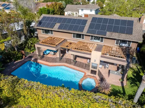 Exterior - 8676 Cliffridge Ave, La Jolla, CA 92037 photo 11 of 11