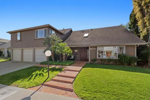 8676 Cliffridge Ave, La Jolla, CA 92037