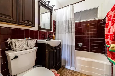 Bath - 835 Graves Ave, El Cajon, CA 92021 photo 1 of 1