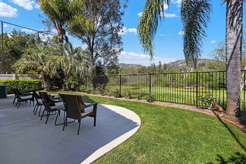 Exterior - 2346 Fallbrook Pl, Escondido, CA 92027 photo 2 of 4