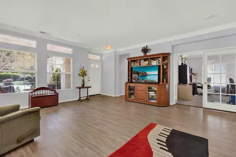 Living - 2346 Fallbrook Pl, Escondido, CA 92027 photo 4 of 7