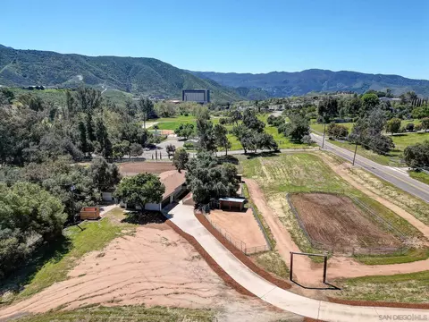 View/Area - 5621 Dehesa Rd, El Cajon, CA 92019 photo 6 of 7