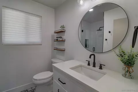 Bath - 5621 Dehesa Rd, El Cajon, CA 92019 photo 1 of 5