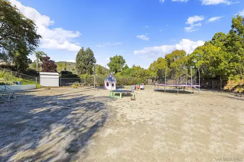 View/Area - 16378 Open View Rd, Ramona, CA 92065 photo 3 of 7