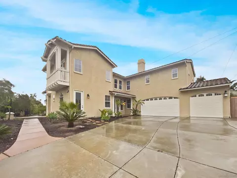 399 Amparo Dr, Escondido, CA 92025