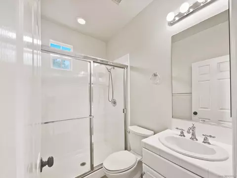 Bath - 399 Amparo Dr, Escondido, CA 92025 photo 1 of 4