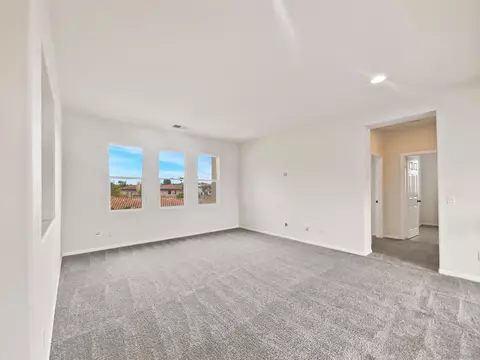 Living - 399 Amparo Dr, Escondido, CA 92025 photo 6 of 6