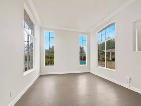 Living - 399 Amparo Dr, Escondido, CA 92025 photo 3 of 6