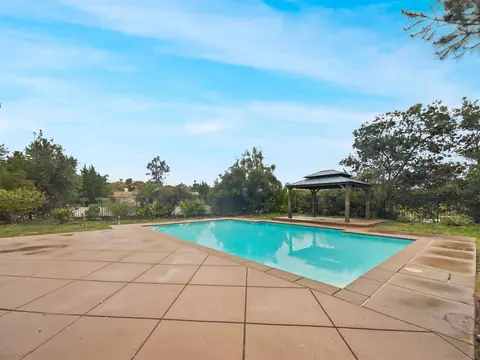 Exterior - 399 Amparo Dr, Escondido, CA 92025 photo 2 of 3